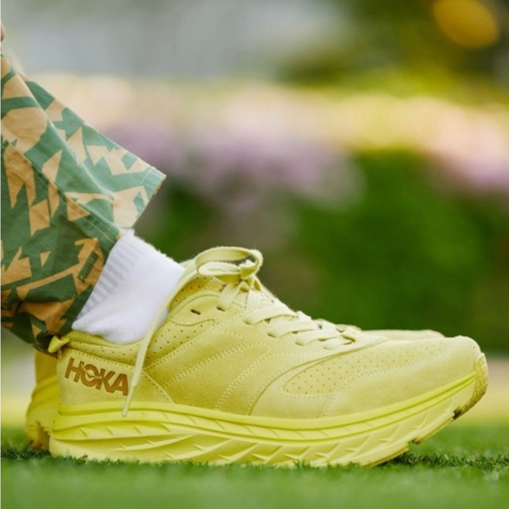 Hoka Bondi L Suede Celery yellow size 7.5 women’s